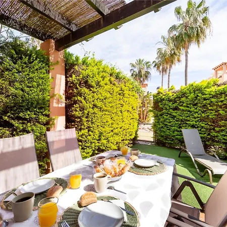 Jardin Privado # Netflix # Playa A 8min # Wifi # Familia # Lägenhet Vera